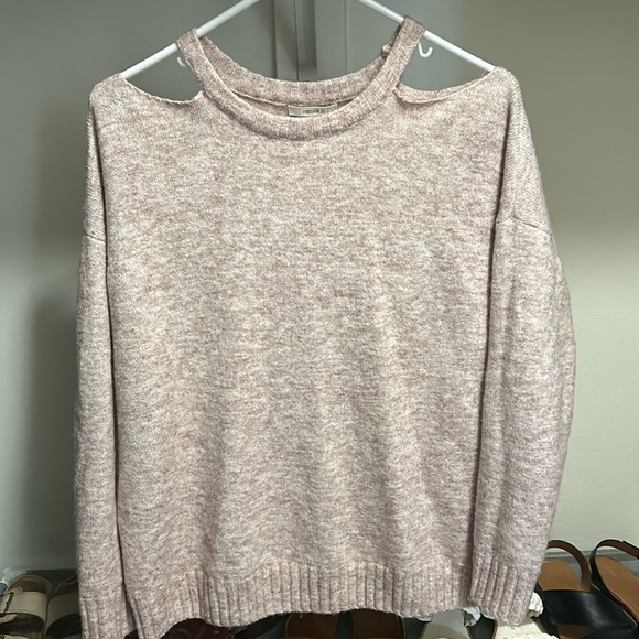 Heather rose cutout shoulder sweater - Picture 1 of 1